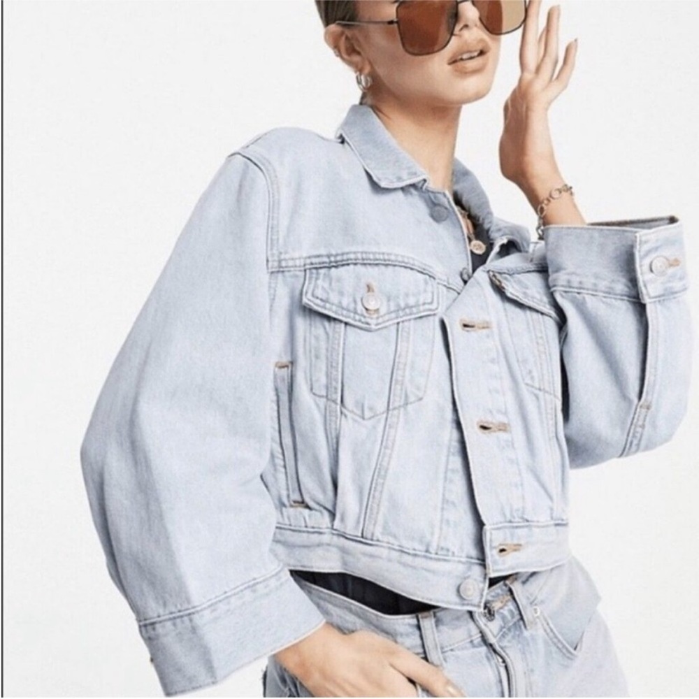 Levi’s Silver Tab Baggy Sleeve Cropped Trucker Jacket Pale Blue Size Medium